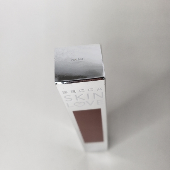 Becca skin love foundation in walnut - Picture 3 of 3